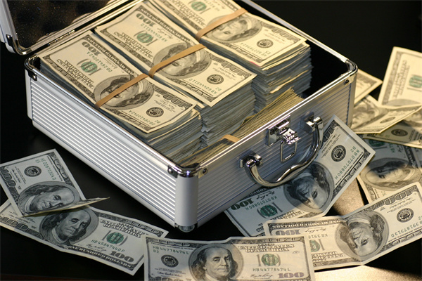 金价录得三周来最佳表现 能否挣脱震荡区间？